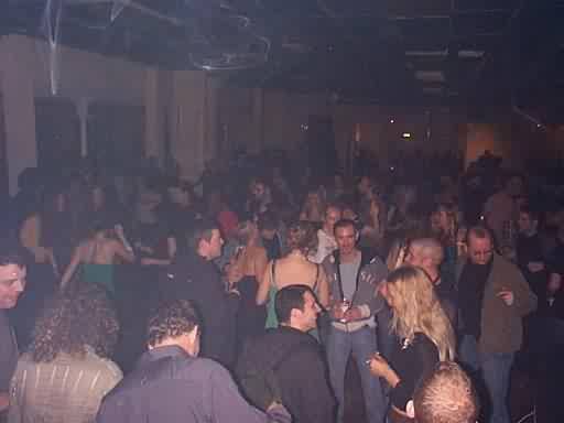 Jah Tubbys Crew need some drinks over here as it HOT....