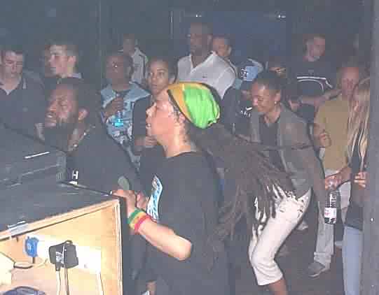 Last Tune & the Southend Crew getting Lively....