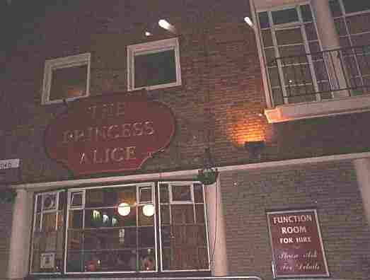 Jah Tubbys Shaking down Forest Gate........